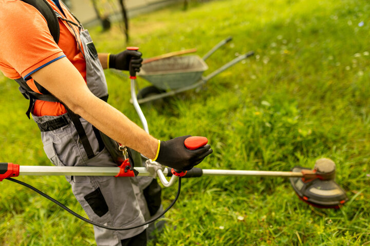Lawn Mowing and Maintenance: How to Keep Your Liberty Hill Yard Thriving Year‑Round